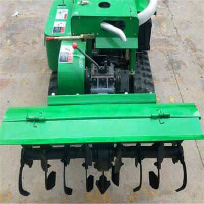 農(nóng)用撒肥機(jī)械 三輪撒肥機(jī)、全自動(dòng)撒糞車(chē)與施肥機(jī)械的現(xiàn)代化應(yīng)用